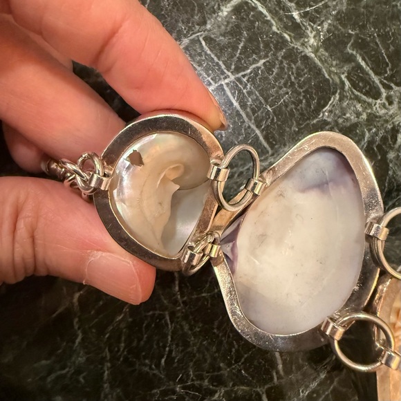 Gorgeous Charles Albert Sterling Silver Multi-Shell Bracelet - Picture 7 of 7